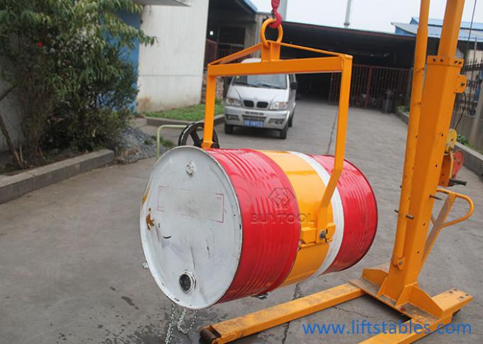 Portable Automated Chemical Drum Handling Equipments Vertical Drum Lifter Tilter Equipment Geared 2