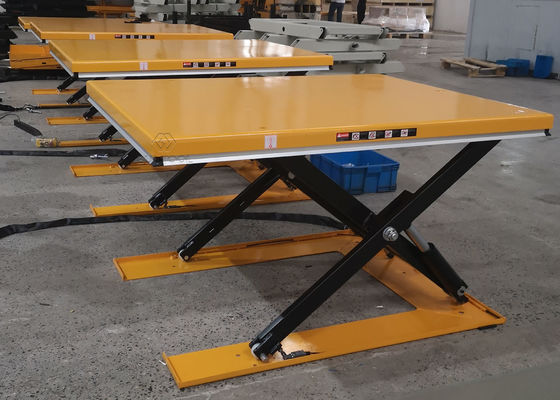 Low Profile Hydraulic Lift Tables With Ramp Hand Pallet Truck 600kg 1450x1140mm