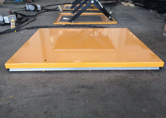 Low Profile Hydraulic Lift Tables With Ramp Hand Pallet Truck 600kg 1450x1140mm