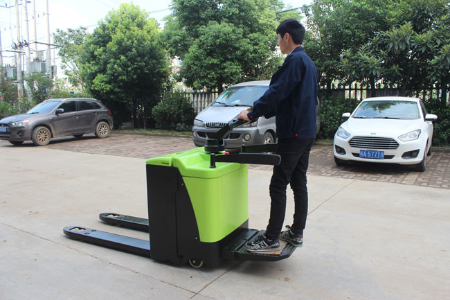 Petal Stand Type 2.0/2.5/3.0T Warehouse Electric Pallet Jack With CURTIS Controller 2